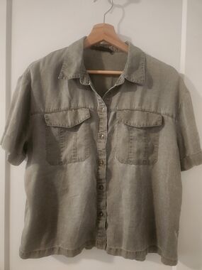 Jane and Delancey Washed Olive Short-Sleeve Button-Front Shirt